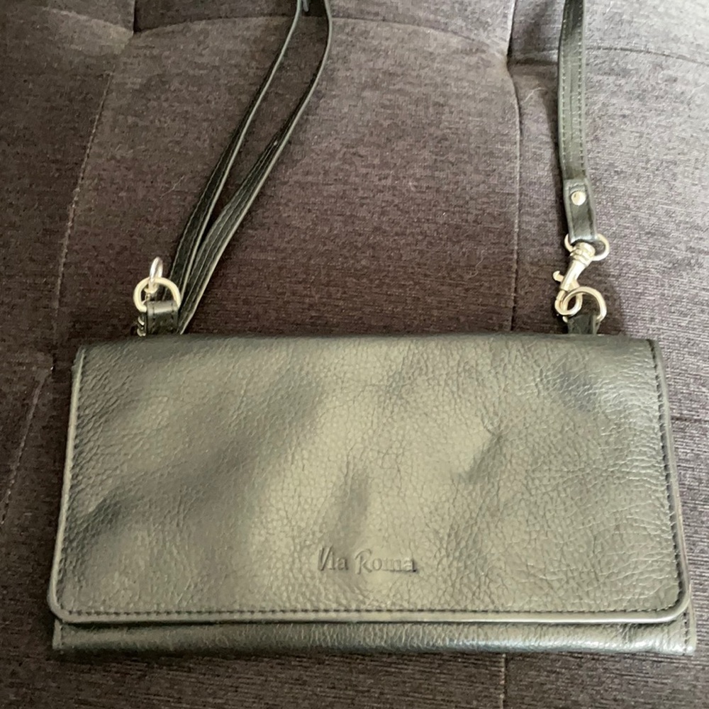 Black Via Roma genuine leather cross body bag, silver hardware